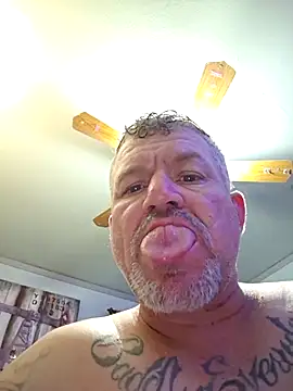 Snapshot of bigdoog8 chatting on June 24, 2026, 10:18 pm bigdoog8 online show from June 24, 2026, 10:18 pm