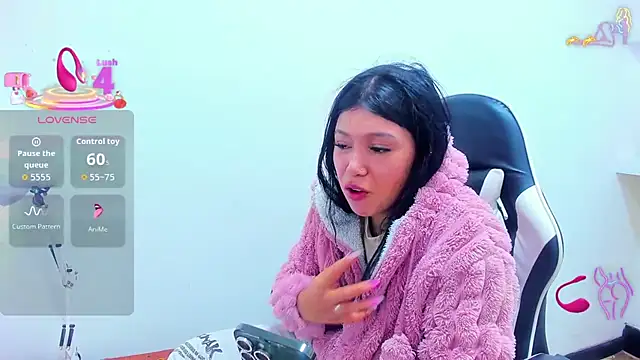 Snapshot of emily_rosse04 chatting on February 19, 2026, 11:51 am emily rosse04 online show from February 19, 2026, 11:51 am