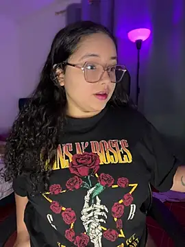 Snapshot of CurlyGirl_1 chatting on February 26, 2026, 11:27 pm CurlyGirl 1 online show from February 26, 2026, 11:27 pm