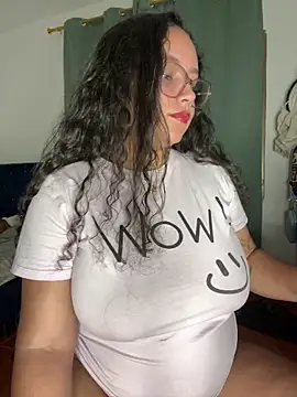 CurlyGirl 1 online show from November 13, 2025, 7:18 pm