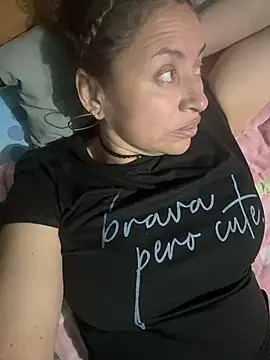 Snapshot of SheraHadee chatting on November 12, 2025, 12:04 am SheraHadee online show from November 12, 2025, 12:04 am