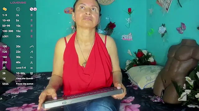 SheraHadee online show from March 13, 2026, 1:54 am