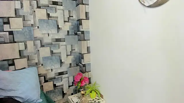 Snapshot of angel_dthroatt chatting on February 13, 2026, 12:05 pm angel dthroatt online show from February 13, 2026, 12:05 pm