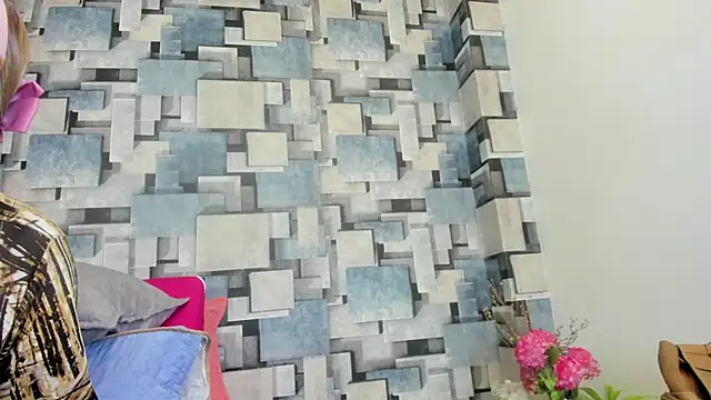 angel dthroatt online show from March 15, 2026, 12:12 pm