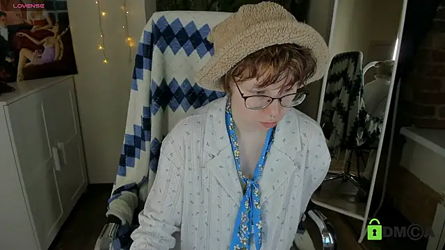 Snapshot of Melissa_Wells chatting on November 7, 2025, 9:30 pm Melissa Wells online show from November 7, 2025, 9:30 pm