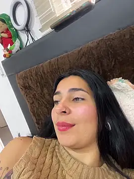 Meganmilk1 online show from April 7, 2026, 4:31 pm