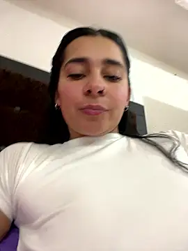 Meganmilk1 online show from January 12, 2026, 4:25 pm