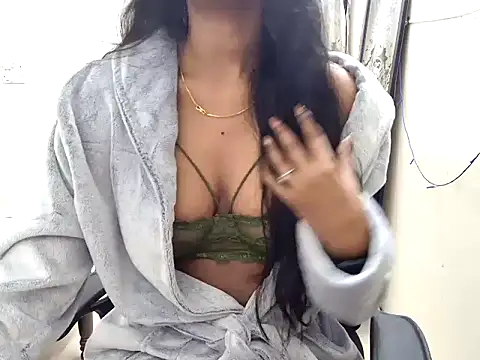 Snapshot of tanvi-00 chatting on November 25, 2025, 6:19 pm tanvi-00 online show from November 25, 2025, 6:19 pm