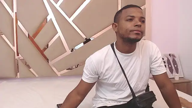 Snapshot of you_and_i9 chatting on October 31, 2025, 12:24 pm you and i9 online show from October 31, 2025, 12:24 pm