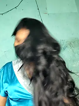 Snapshot of Luv_Adite20 chatting on March 18, 2025, 6:39 pm Luv Adite20 online show from March 18, 2025, 6:39 pm