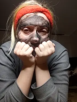 Snapshot of LeraSweet chatting on November 16, 2025, 8:02 pm LeraSweet online show from November 16, 2025, 8:02 pm