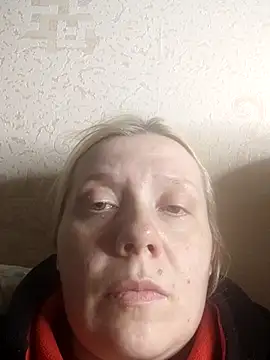 Snapshot of LeraSweet chatting on May 4, 2026, 6:44 pm LeraSweet online show from May 4, 2026, 6:44 pm
