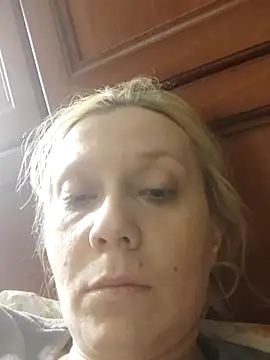Snapshot of LeraSweet chatting on May 14, 2026, 7:11 pm LeraSweet online show from May 14, 2026, 7:11 pm