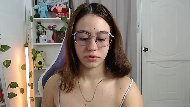 Snapshot of BlairVicent chatting on February 10, 2026, 2:38 pm BlairVicent online show from February 10, 2026, 2:38 pm