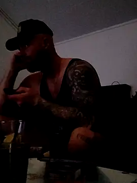 Snapshot of eltoulou chatting on March 4, 2025, 11:43 pm eltoulou online show from March 4, 2025, 11:43 pm