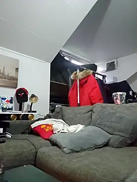 eltoulou online show from April 12, 2026, 6:00 pm