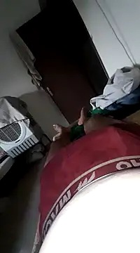 Snapshot of workoutsaurabh chatting on December 16, 2024, 1:31 am workoutsaurabh online show from December 16, 2024, 1:31 am