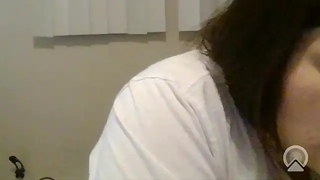 BeckiTooSweet online show from October 18, 2025, 2:13 am