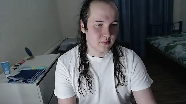 Snapshot of EvaMiron chatting on January 10, 2026, 2:34 pm EvaMiron online show from January 10, 2026, 2:34 pm