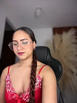 gretta kler1 online show from December 19, 2025, 9:06 pm