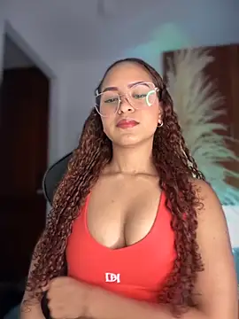 Snapshot of gretta_kler1 chatting on October 5, 2025, 1:24 pm gretta kler1 online show from October 5, 2025, 1:24 pm