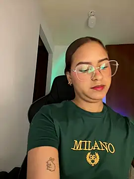 Snapshot of gretta_kler1 chatting on March 6, 2025, 2:29 pm gretta kler1 online show from March 6, 2025, 2:29 pm