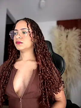 Snapshot of gretta_kler1 chatting on October 16, 2025, 12:24 pm gretta kler1 online show from October 16, 2025, 12:24 pm