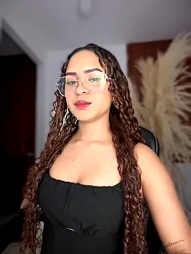 Snapshot of gretta_kler1 chatting on December 3, 2025, 9:47 pm gretta kler1 online show from December 3, 2025, 9:47 pm