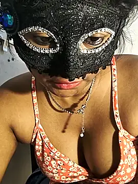 FANTASY QUEEN 07 online show from May 16, 2026, 10:36 am
