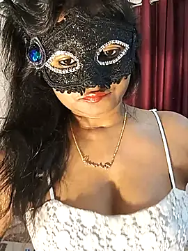 Snapshot of FANTASY_QUEEN_07 chatting on November 22, 2025, 10:47 am FANTASY QUEEN 07 online show from November 22, 2025, 10:47 am