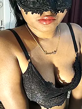 Snapshot of FANTASY_QUEEN_07 chatting on November 19, 2025, 8:31 pm FANTASY QUEEN 07 online show from November 19, 2025, 8:31 pm