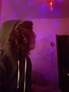 Snapshot of SuccubusTatuada chatting on December 19, 2025, 11:40 pm SuccubusTatuada online show from December 19, 2025, 11:40 pm