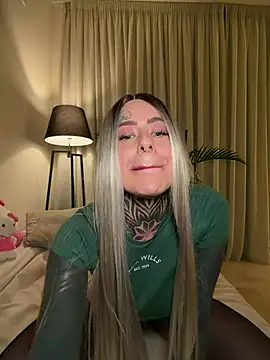 Snapshot of bambixboo chatting on February 20, 2026, 9:06 pm bambixboo online show from February 20, 2026, 9:06 pm