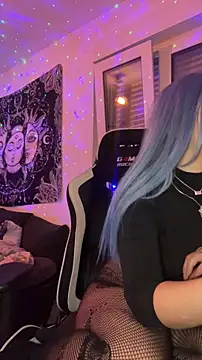 Snapshot of kinkygirl420x chatting on December 17, 2025, 8:25 pm kinkygirl420x online show from December 17, 2025, 8:25 pm