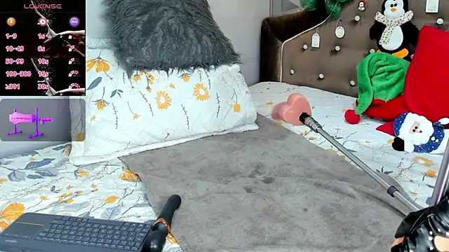 AnahiKoenig online show from December 14, 2025, 8:09 am