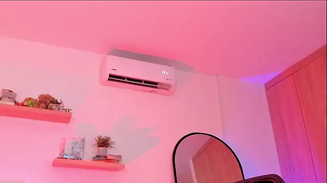 rose saenz online show from October 7, 2025, 7:59 pm