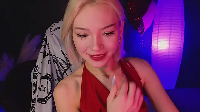 Snapshot of SandraBoyl chatting on March 4, 2025, 1:12 am SandraBoyl online show from March 4, 2025, 1:12 am