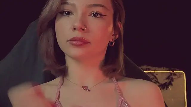 Snapshot of SandraBoyl chatting on December 4, 2025, 8:57 am SandraBoyl online show from December 4, 2025, 8:57 am