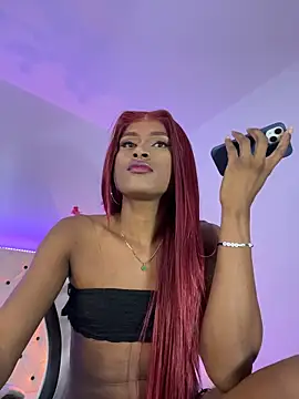 Snapshot of Elektra_Queen chatting on February 2, 2026, 1:10 pm Elektra Queen online show from February 2, 2026, 1:10 pm