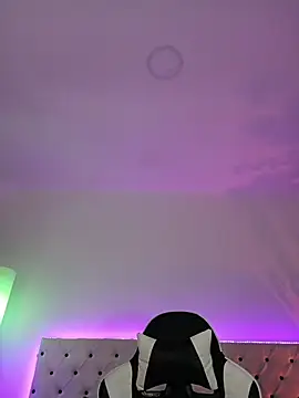 Snapshot of Elektra_Queen chatting on December 17, 2025, 1:16 pm Elektra Queen online show from December 17, 2025, 1:16 pm