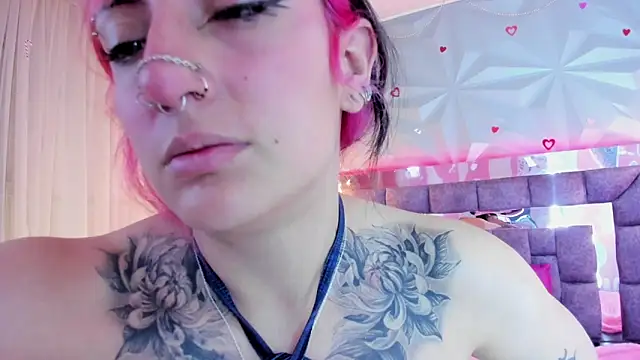 Snapshot of Candy_morgan412 chatting on December 16, 2025, 11:47 am Candy morgan412 online show from December 16, 2025, 11:47 am