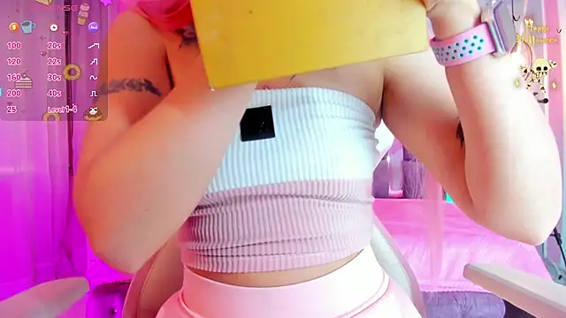 Snapshot of Candy_morgan412 chatting on November 13, 2025, 12:42 pm Candy morgan412 online show from November 13, 2025, 12:42 pm