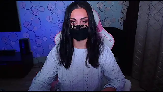 Snapshot of __Yasmina__ chatting on November 1, 2025, 3:46 am Yasmina online show from November 1, 2025, 3:46 am