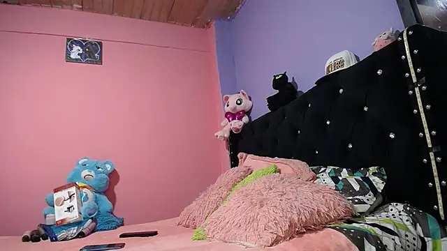 Snapshot of bad_couple_sex chatting on December 10, 2024, 8:27 pm bad couple sex online show from December 10, 2024, 8:27 pm