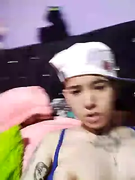 Snapshot of bad_couple_sex chatting on December 3, 2024, 1:14 am bad couple sex online show from December 3, 2024, 1:14 am