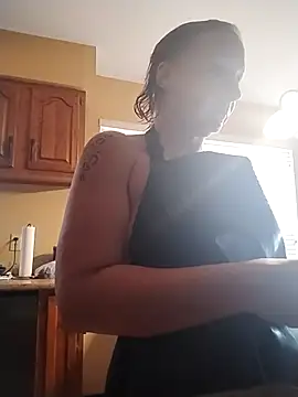 Snapshot of Everlyrose27 chatting on February 22, 2026, 7:48 pm Everlyrose27 online show from February 22, 2026, 7:48 pm