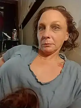 Snapshot of Everlyrose27 chatting on February 17, 2026, 1:47 am Everlyrose27 online show from February 17, 2026, 1:47 am