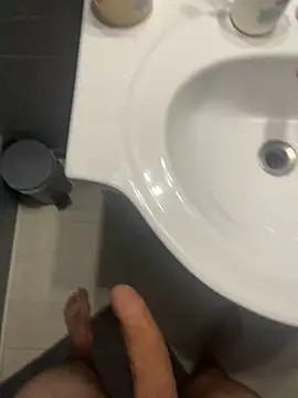 Mecchaud06 online show from December 22, 2025, 8:20 pm