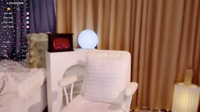 Snapshot of sun-mm chatting on March 7, 2025, 10:46 am sun-mm online show from March 7, 2025, 10:46 am