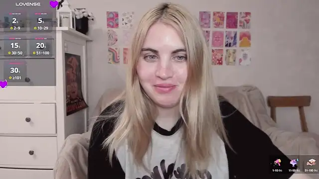 Snapshot of pawpaws chatting on March 6, 2025, 3:24 pm pawpaws online show from March 6, 2025, 3:24 pm